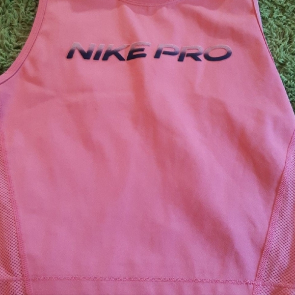 Nike Pro Crop Top - Picture 2 of 6
